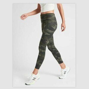Athleta Ultimate Stash Camo 7/8 Length Tight Leggings - Size S